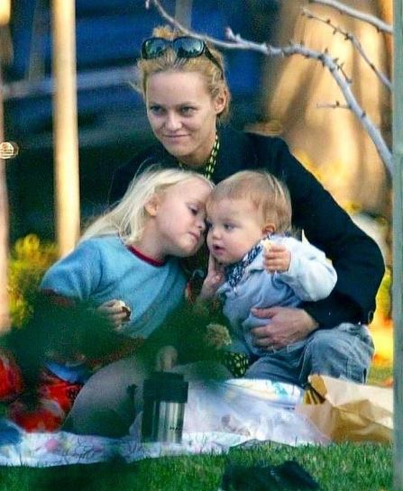 Childhood photo of Jack Depp with his mom Vanessa Paradis and sister Lily-Rose Depp