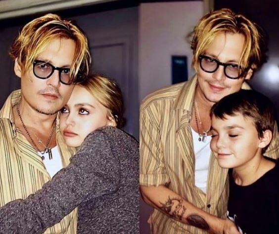 Jack and his sister Lily with their dad Jhonny Depp
